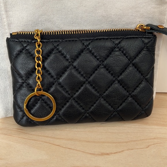 Black genuine leather quilted wristlet - Picture 2 of 3